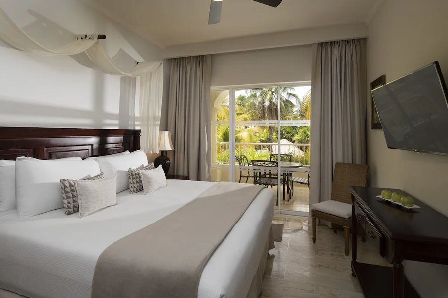 Melia Caribe Beach Resort — Guest room