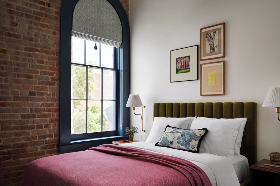 Memoir Warehouse District — Guest room