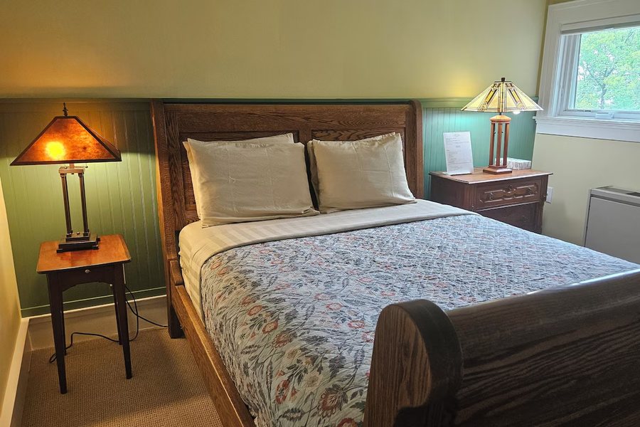 Mendota Lake House B B — Guest room