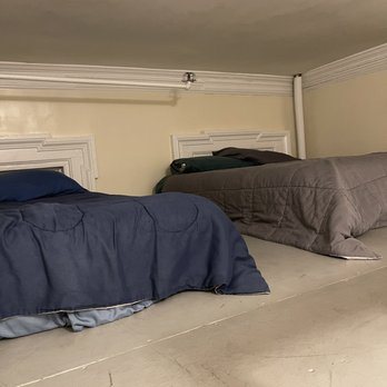 Menno House New York City New York — Guest room