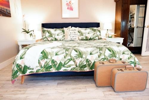 Meranova Guest Inn — Guest room