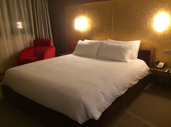 Mercure Hotel Royalton — Guest room