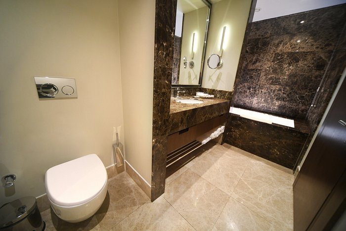 Mercure Istanbul Umraniye Istanbul — Bathroom