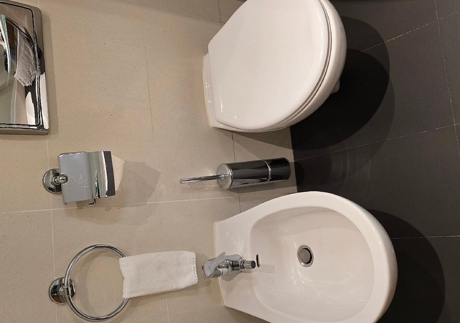 Mercure Lisboa Hotel — Bathroom