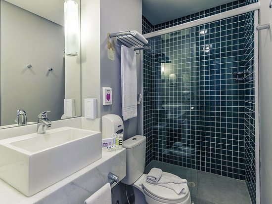 Mercure Sao Paulo Barra Funda — Bathroom