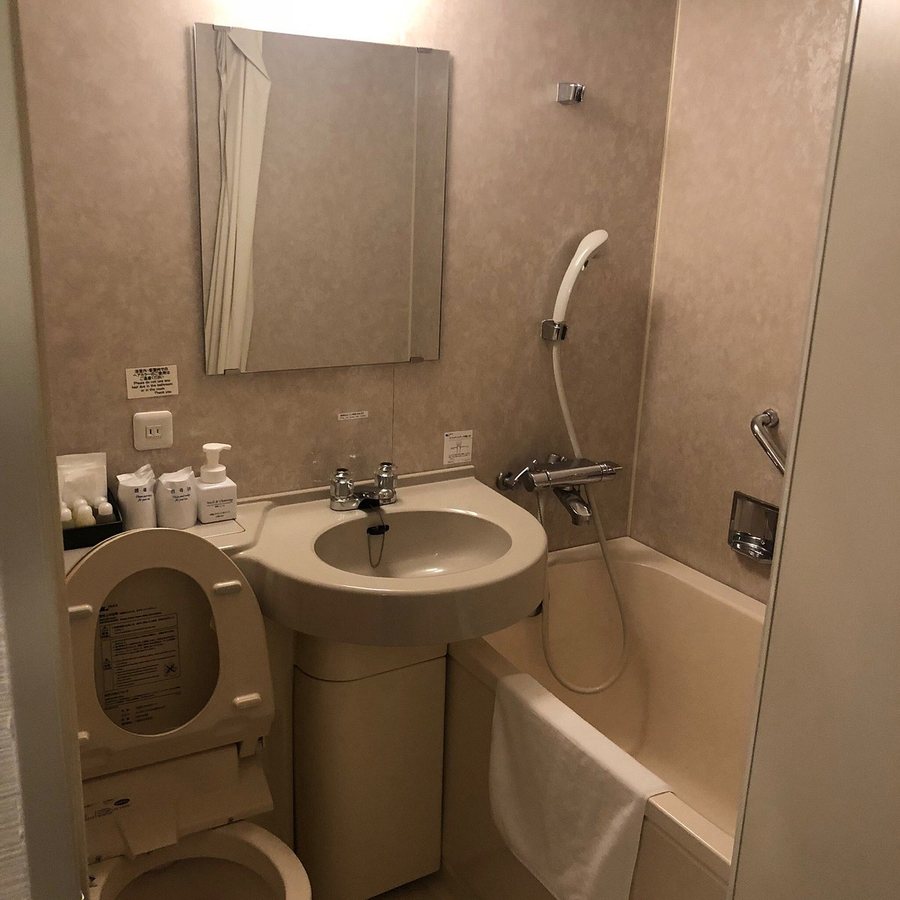 Mercure Yokosuka — Bathroom