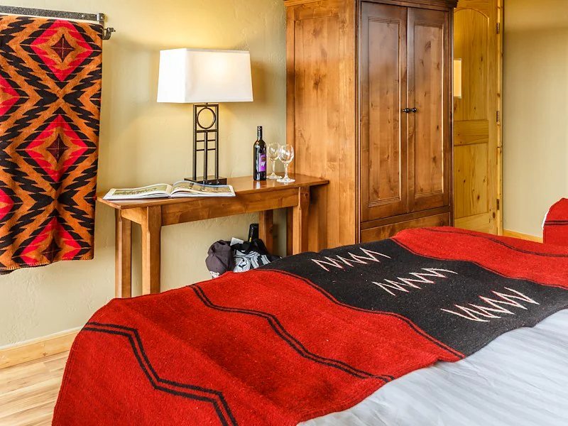 Mesa Verde RV Resort — Guest room