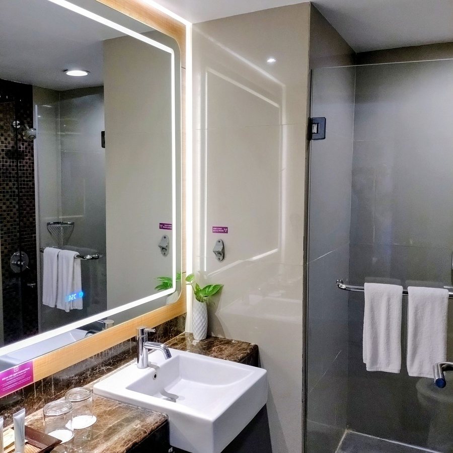 Metland Seva Seminyak formerly Hotel Horison Ultima Seminyak — Bathroom