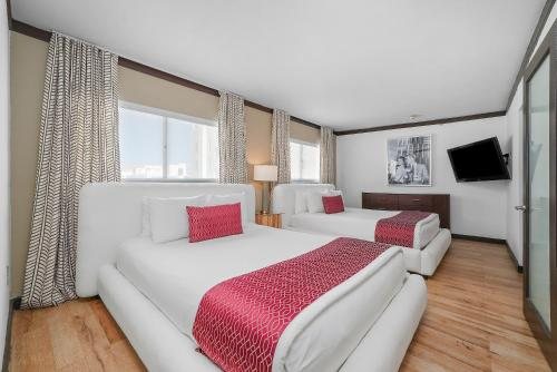 Metropole South Beach Hotel Miami Beach Florida — Guest room