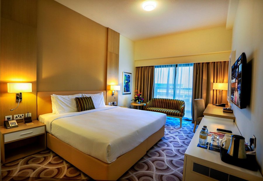 Metropolitan Hotel Dubai — Guest room