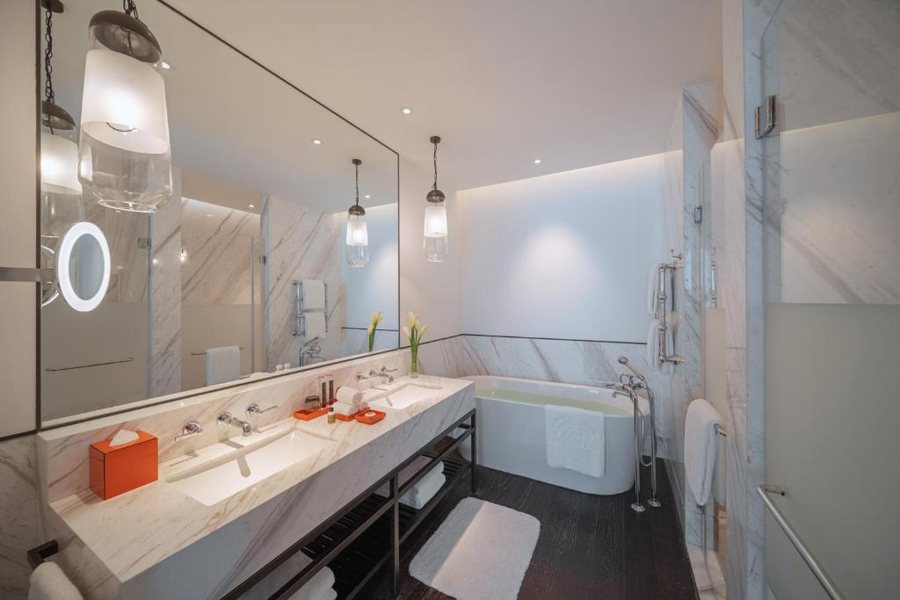 MGM Shanghai West Bund — Bathroom