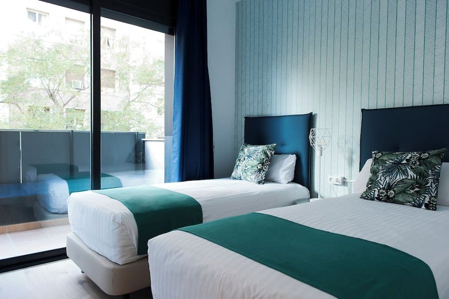 MH Apartments Sant Pau Barcelona Catalonia — Guest room