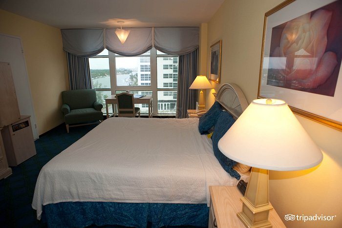 Miami Beach Resort and Spa Miami Beach Florida — Guest room