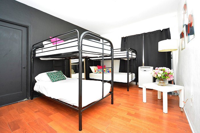 Miami Hostel Miami Beach Florida — Guest room