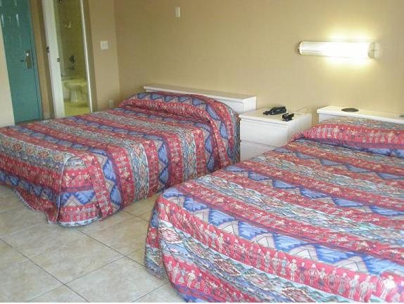 Miami Princess Hotel — Guest room