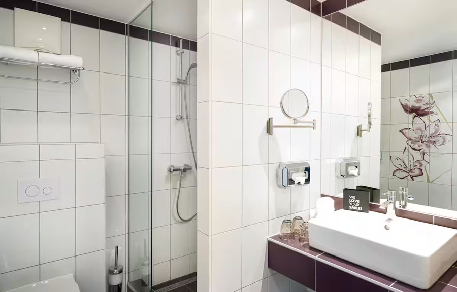 Micampa Wien Wienerwald — Bathroom
