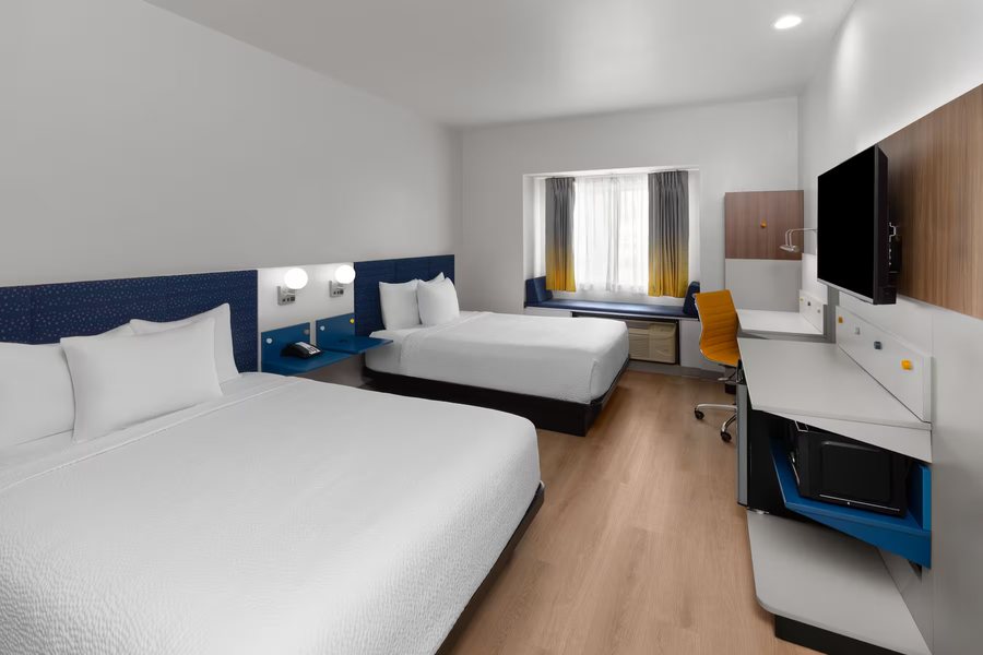 Microtel Inn Suites By Wyndham Baton Rouge Airport — Guest room
