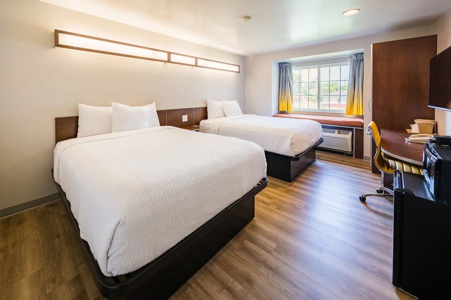 Microtel Inn Suites by Wyndham Cheyenne — Guest room