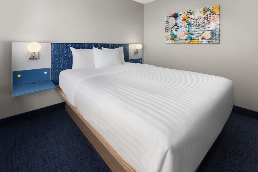 Microtel Inn Suites By Wyndham Dover — Guest room