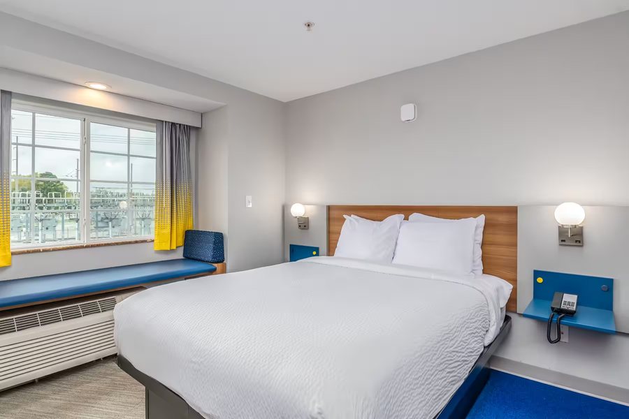 Microtel Inn Suites by Wyndham Montgomery — Guest room
