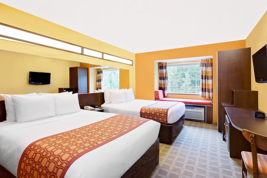 Microtel Inn Suites by Wyndham Princeton — Guest room