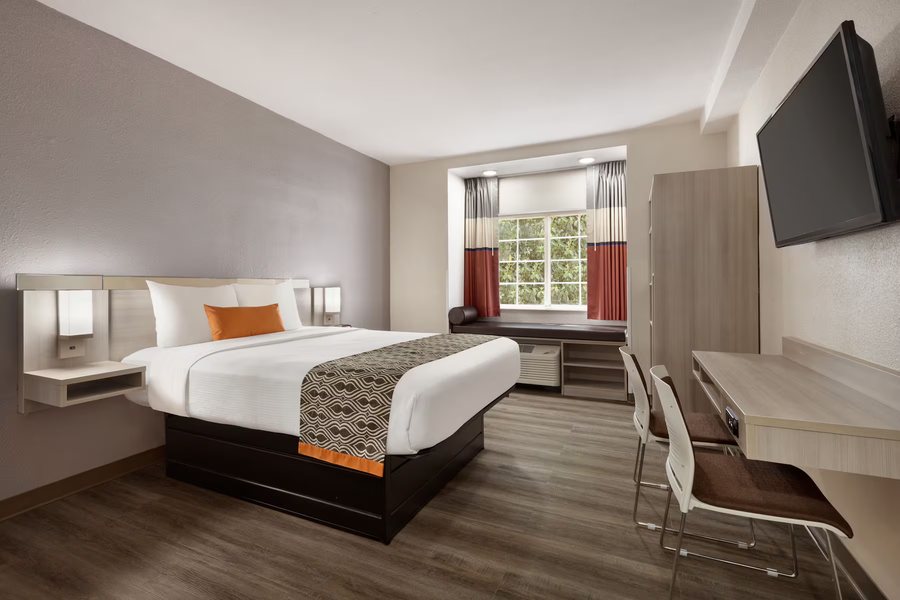 Microtel Inn Suites by Wyndham Raleigh — Guest room
