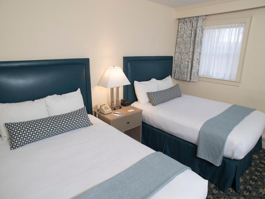 Middlebury Inn — Guest room