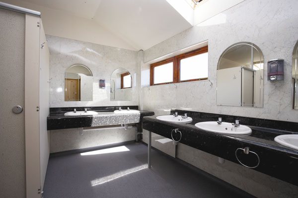 Middlewood Farm Holiday Park — Bathroom