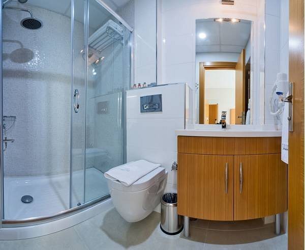 Mien Suites Istanbul — Bathroom
