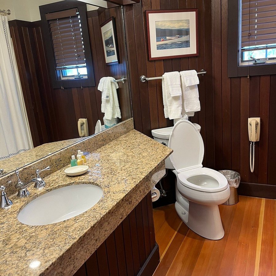 Mill Falls Resort Collection At The Lake — Bathroom