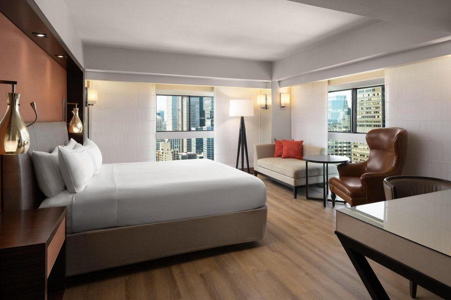Millennium Hilton New York One Un Plaza New York City New York — Guest room