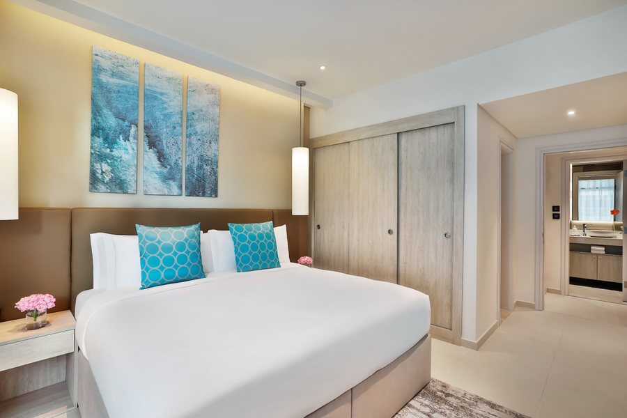 Millennium Lakeview Hotel — Guest room