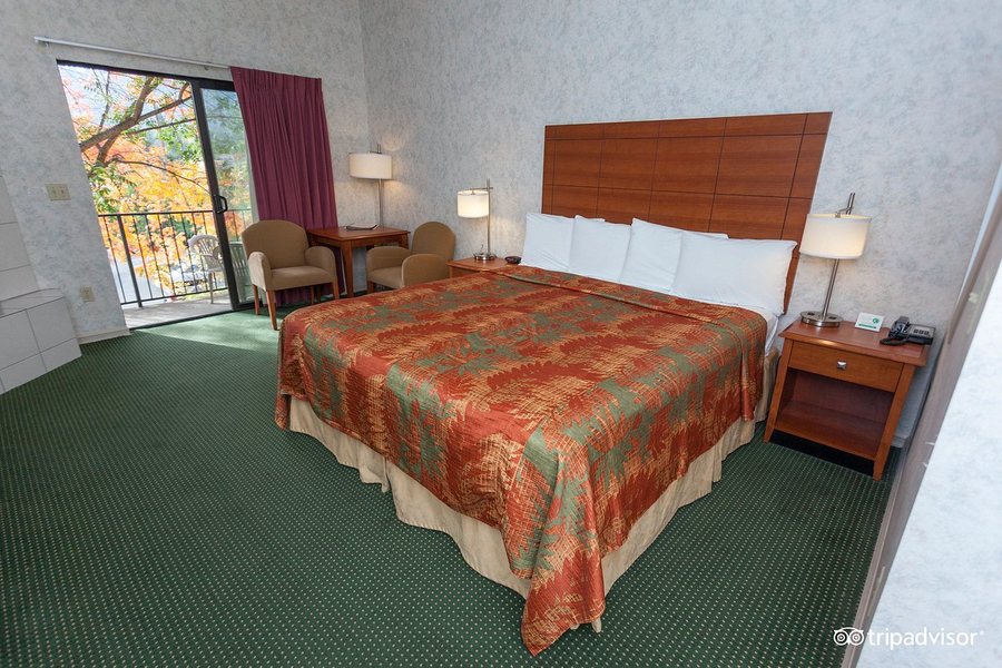 Miners Inn — Guest room