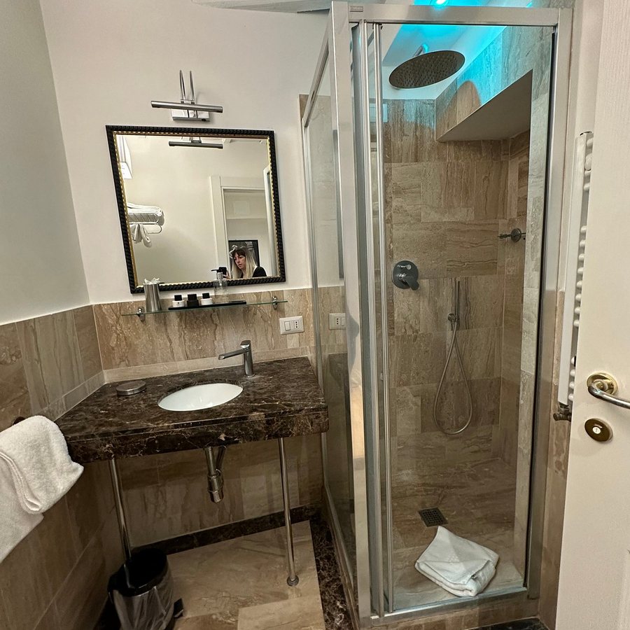 Minerva Relais — Bathroom