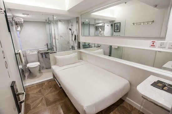 Mini Hotel Central Hong Kong — Bathroom