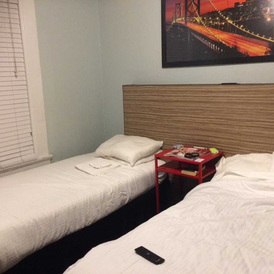 Minna Hotel — Guest room