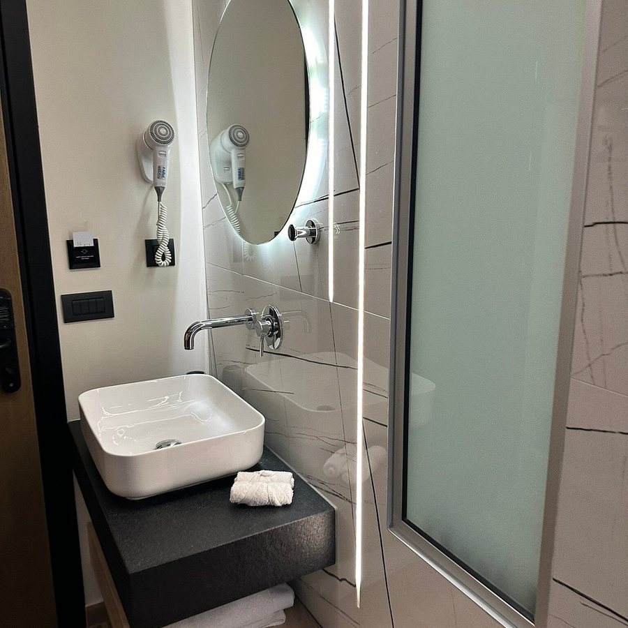 Mir boutique hotel — Bathroom