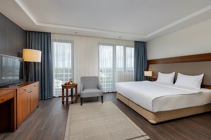 Miracle Istanbul Asia Airport Hotel Spa Istanbul — Guest room