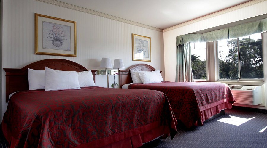 Mirage Inn Suites — Guest room
