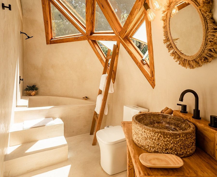 MiraMar Yelapa — Bathroom
