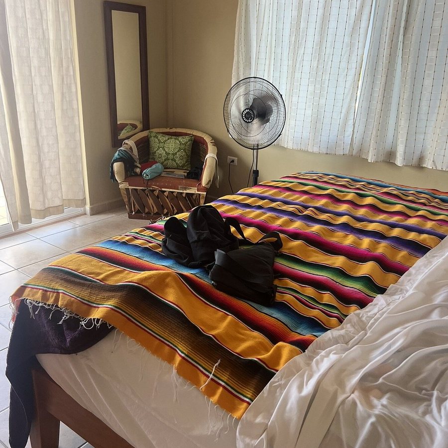 MiraMar Yelapa — Guest room
