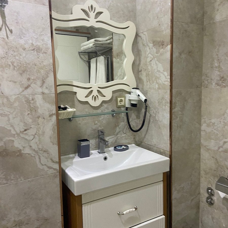 Miran Hotel Istanbul — Bathroom
