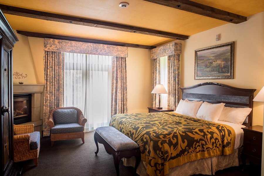 Mirbeau Inn Spa Skaneateles — Guest room