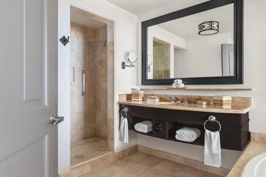Misiones del Cabo — Bathroom