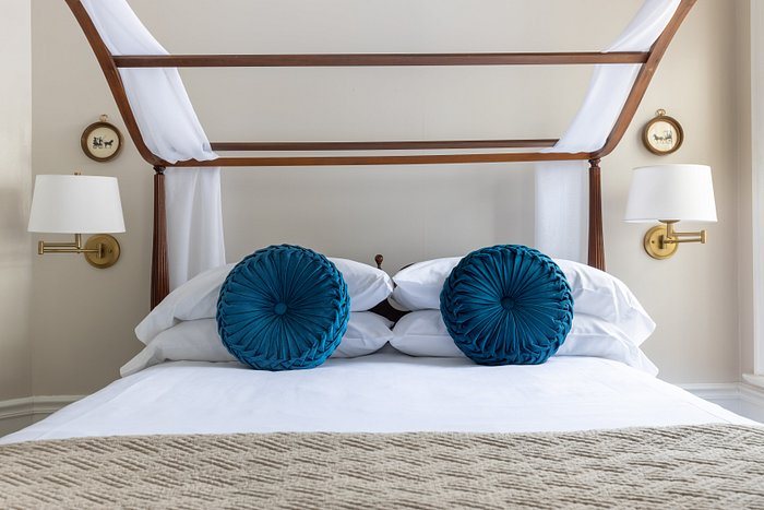 Miss Murphy s High Street Inn — Guest room