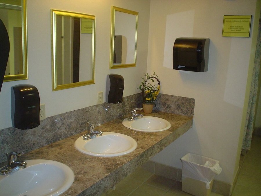 Mission RV Park — Bathroom