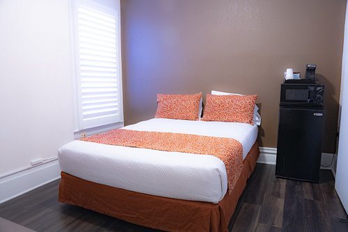 Mithila San Francisco SureStay Collection By Best Western — Guest room