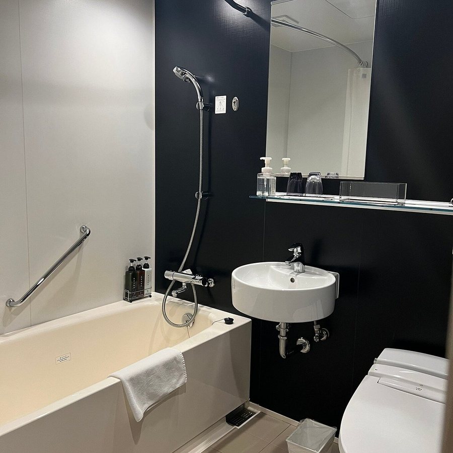 Mitsui Garden Hotel Kyobashi — Bathroom