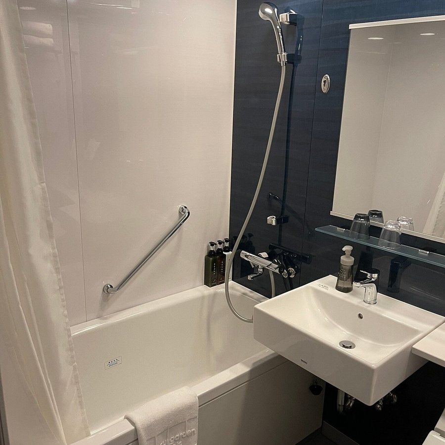 Mitsui Garden Hotel Kyoto Station — Bathroom