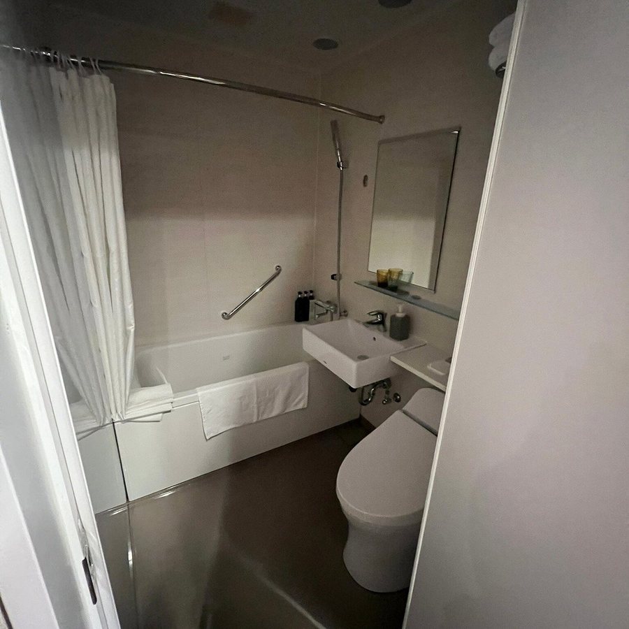 Mitsui Garden Hotel Otemachi — Bathroom